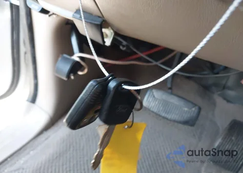 2003 Ford F-150 Lariat/Xlt from USA, damaged, VIN 1FTRW07L83KD52645